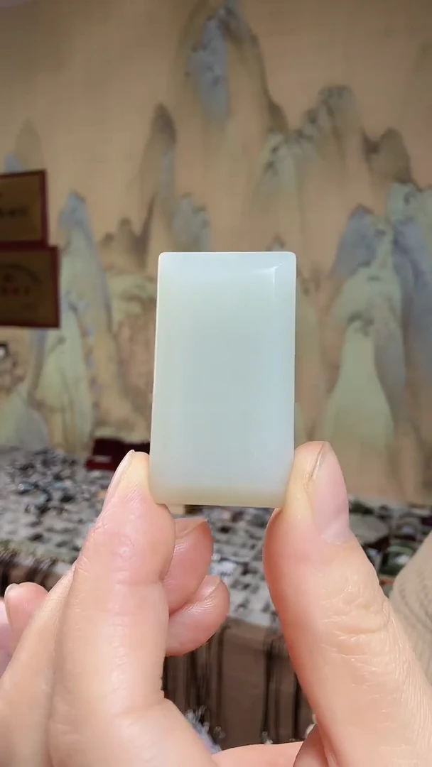 颈饰未镶嵌和田玉.