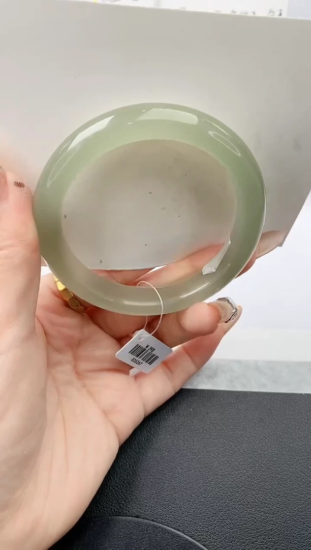未镶嵌手镯石英质玉w44-DB
