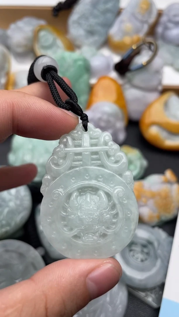 吊坠(不含链)未镶嵌翡翠1