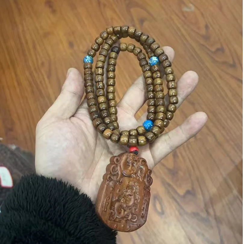 A008-花梨木吊坠蛟龙7X8多圈