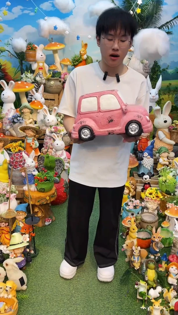 粉色汽车