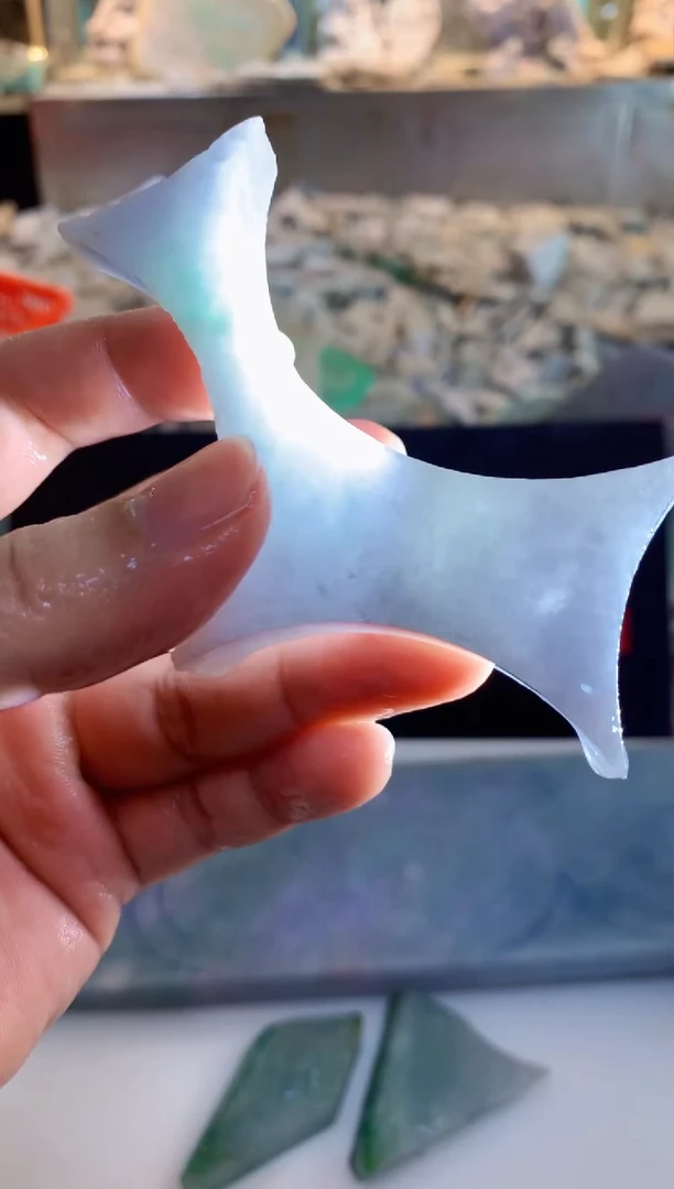 翡翠散珠0朗0翡翠珠宝777