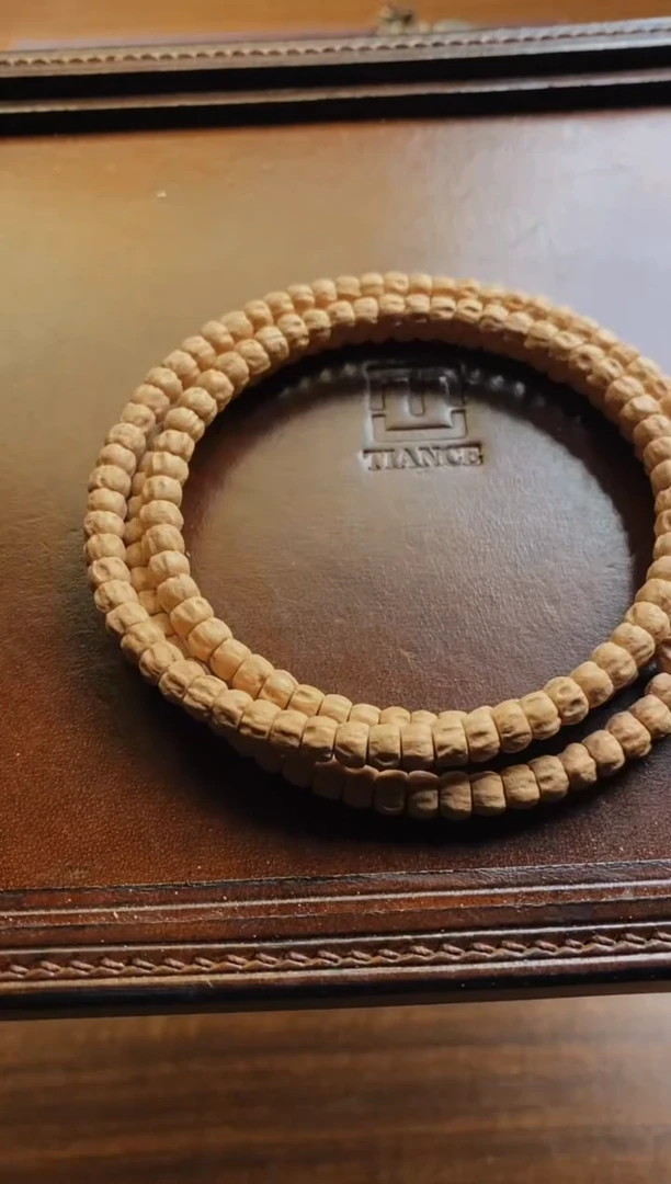 柏香籽/百香籽手串A06--厚切方块