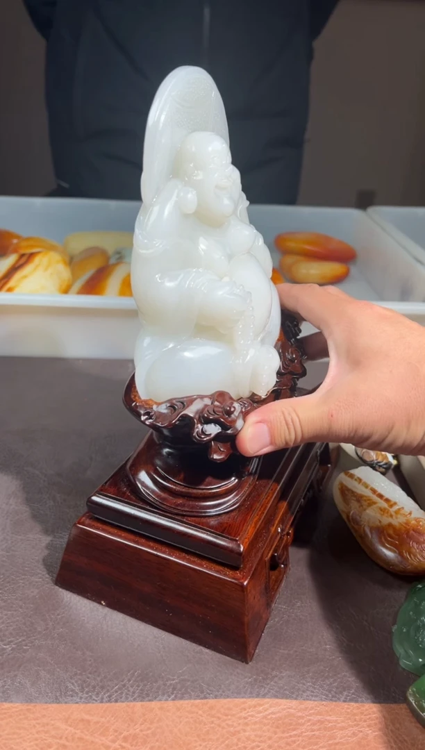 未镶嵌和田玉挂件纪**.和田玉