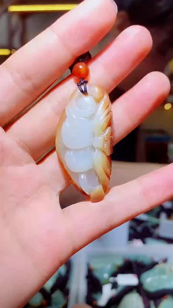 和田玉未镶嵌颈饰1