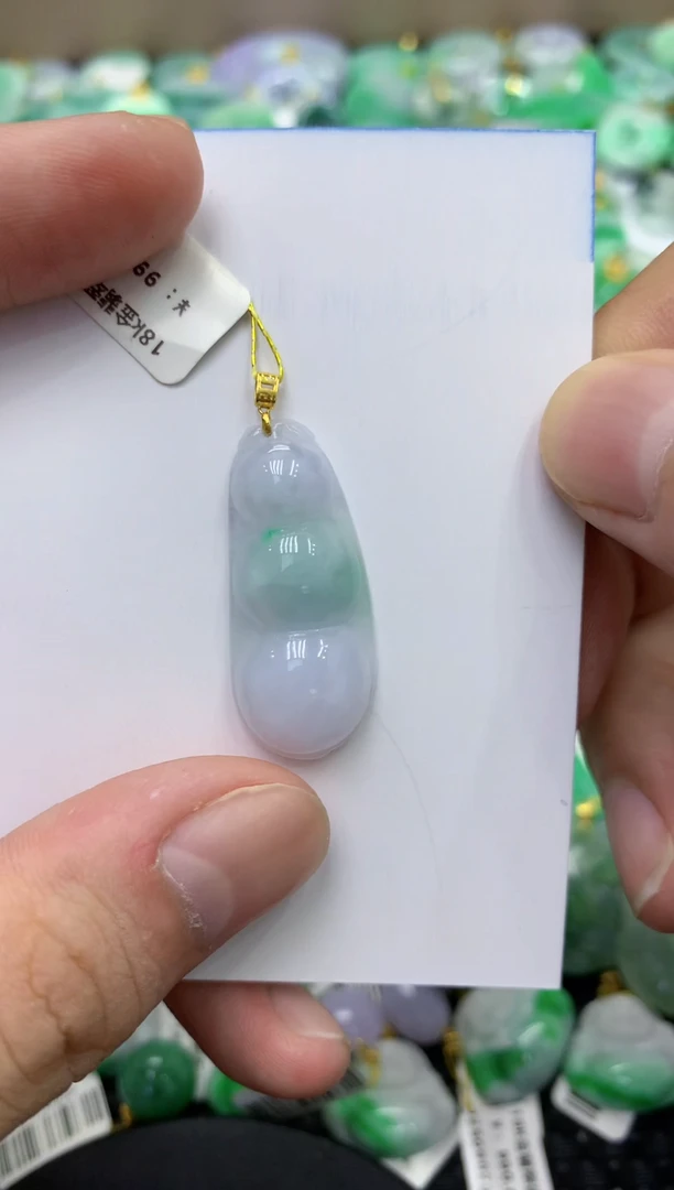 颈饰18K金镶嵌翡翠天然缅甸翡翠A货