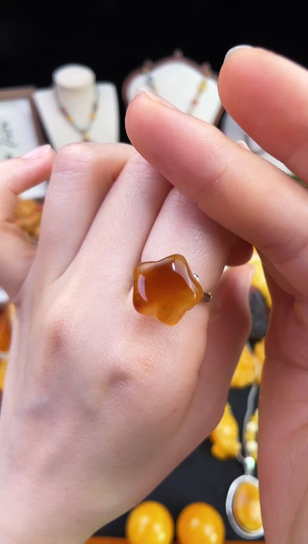 琥珀未镶嵌珠宝奇石柒月
