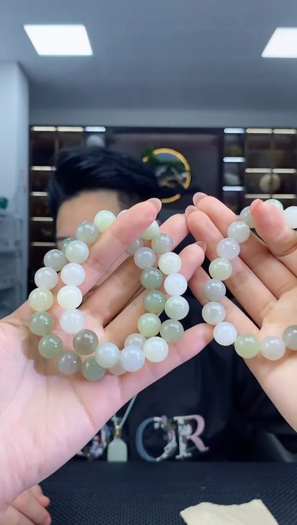 【闪购商品】和田玉手串未镶嵌多宝多样性 拍一发一