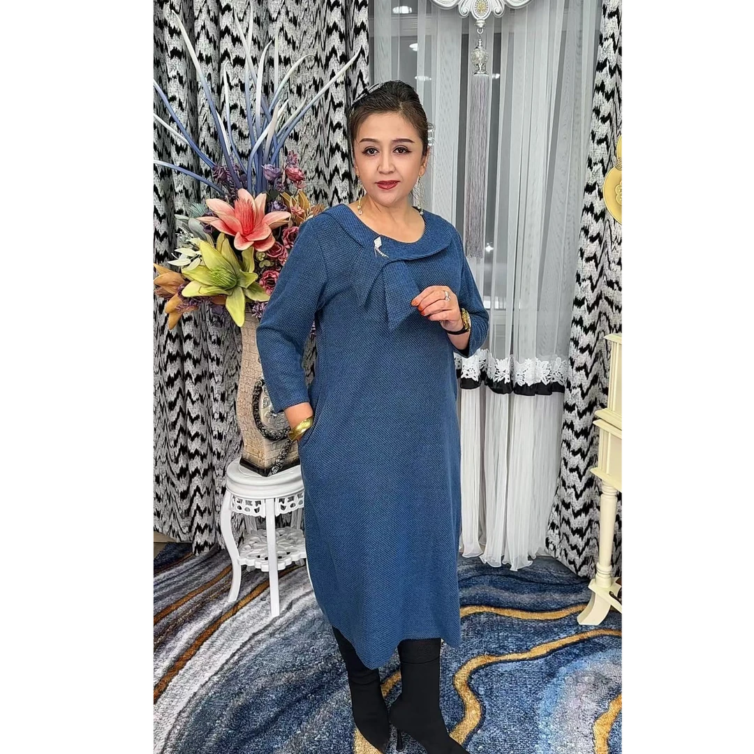 连衣裙冬季新款衣服气质圆领秋冬