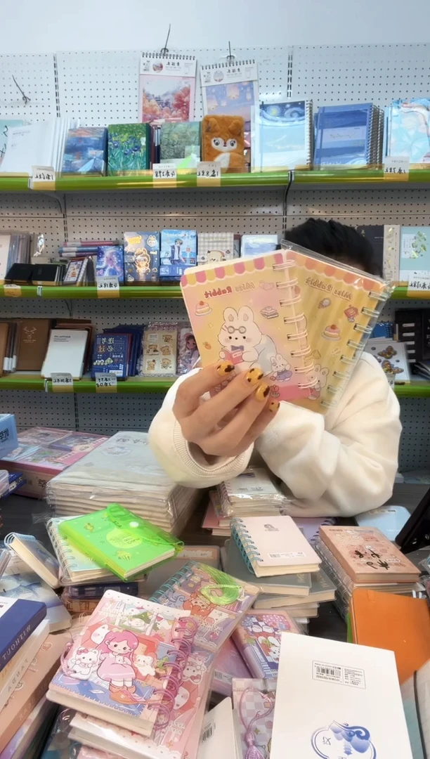 优萃100K卡面侧翻线圈本【封面随机】10本
