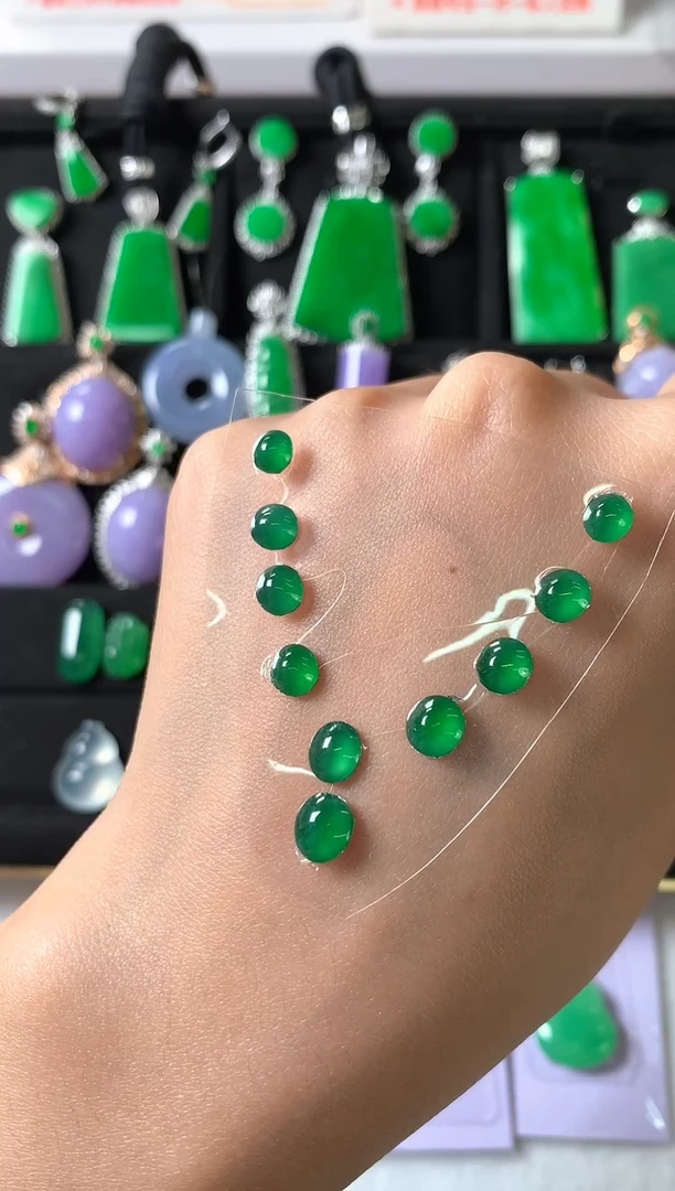 定制翡翠未镶嵌裸石（镶嵌定制）