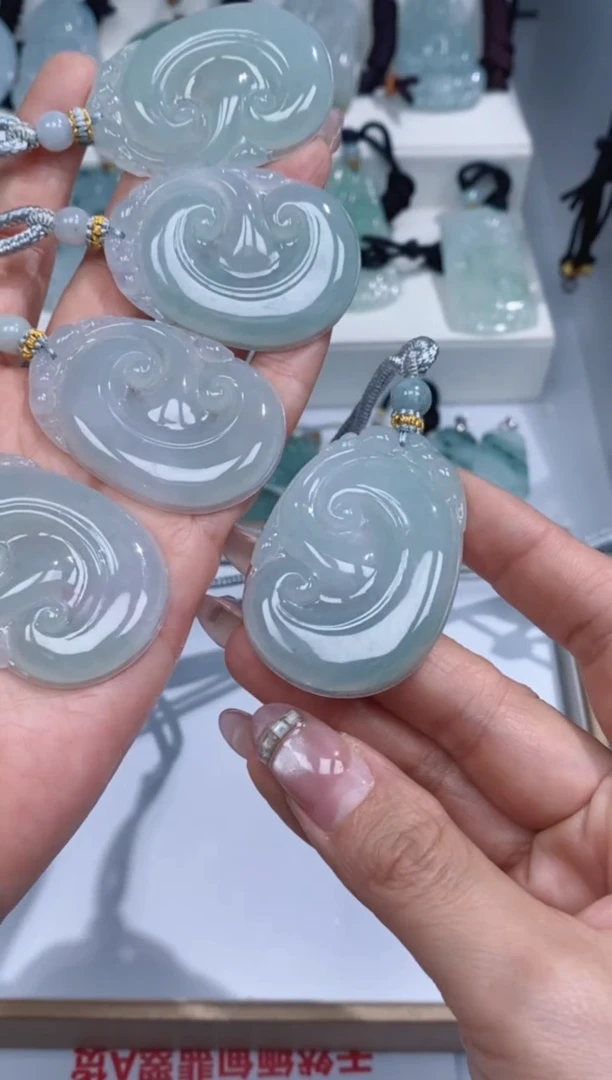 颈饰未镶嵌翡翠吊坠团购多样性发一件