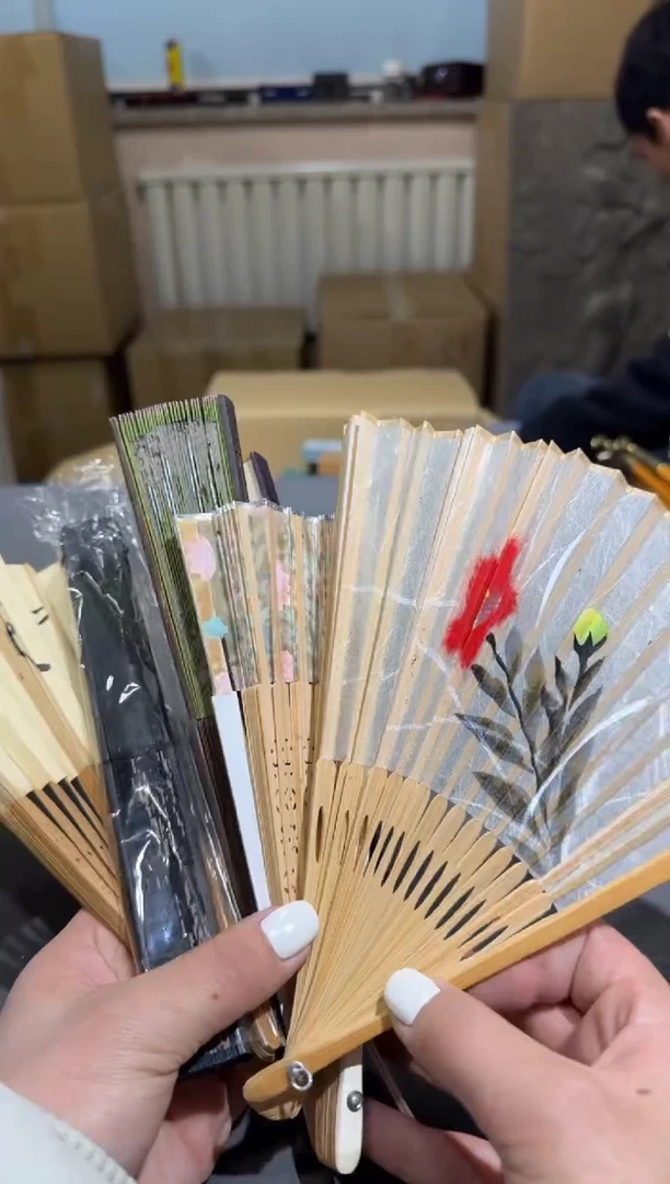 【闪购商品】杯小四孤品收藏中古品