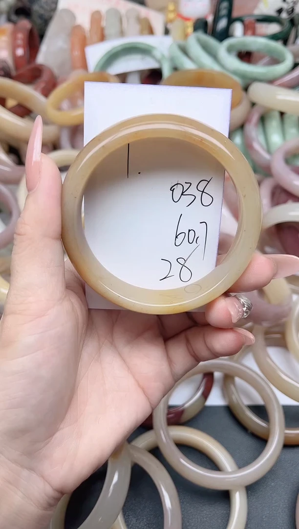 未镶嵌手镯石英质玉038