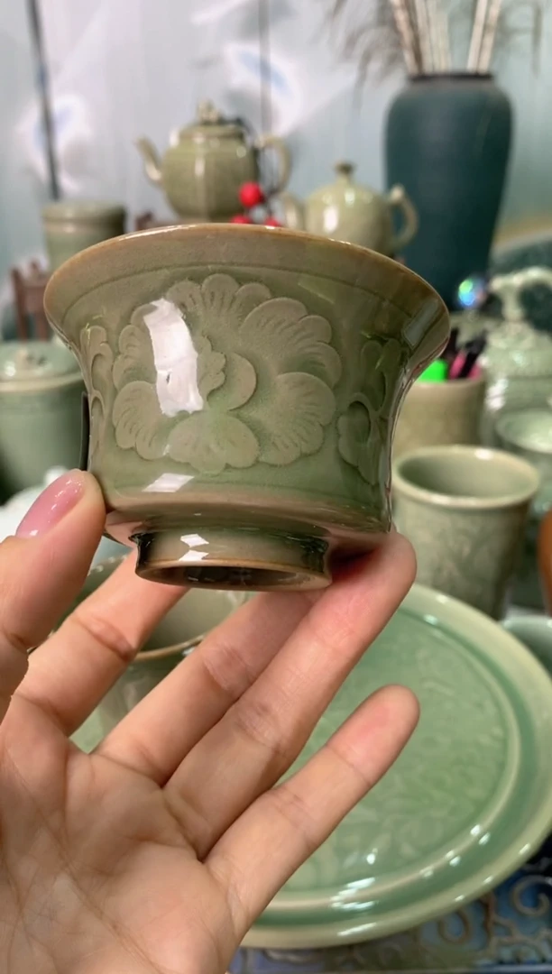 耀州窑L002 手工刻花小茶杯 【599号】