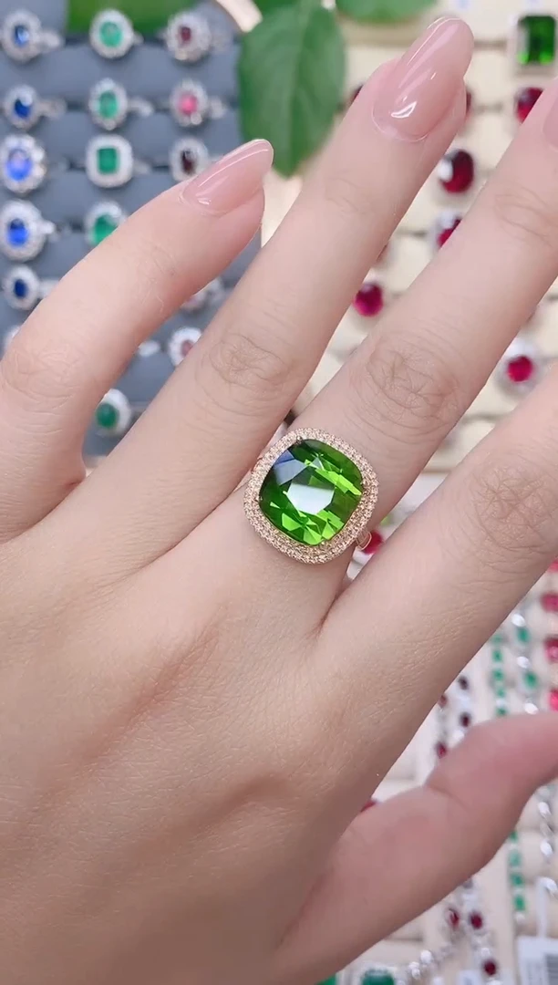 18K金镶嵌碧玺戒指碧玺11.5ct