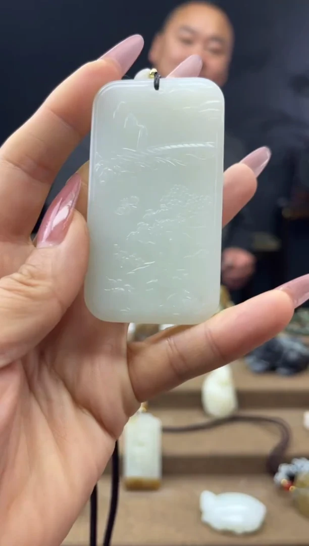 颈饰未镶嵌和田玉1