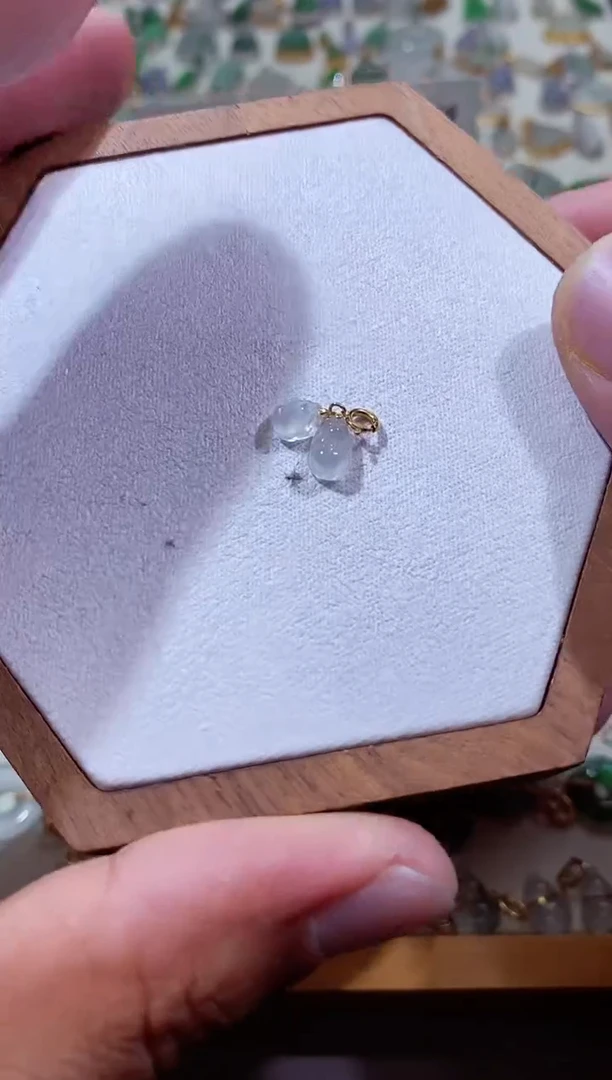 吊坠(不含链)18K金镶嵌翡翠11111