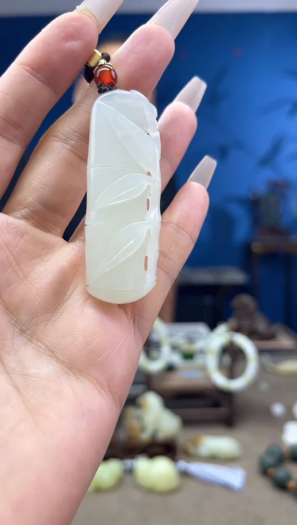 和田玉未镶嵌颈饰1