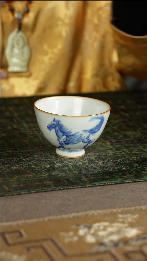 善窑厂汝窑月白动物马鸡心杯