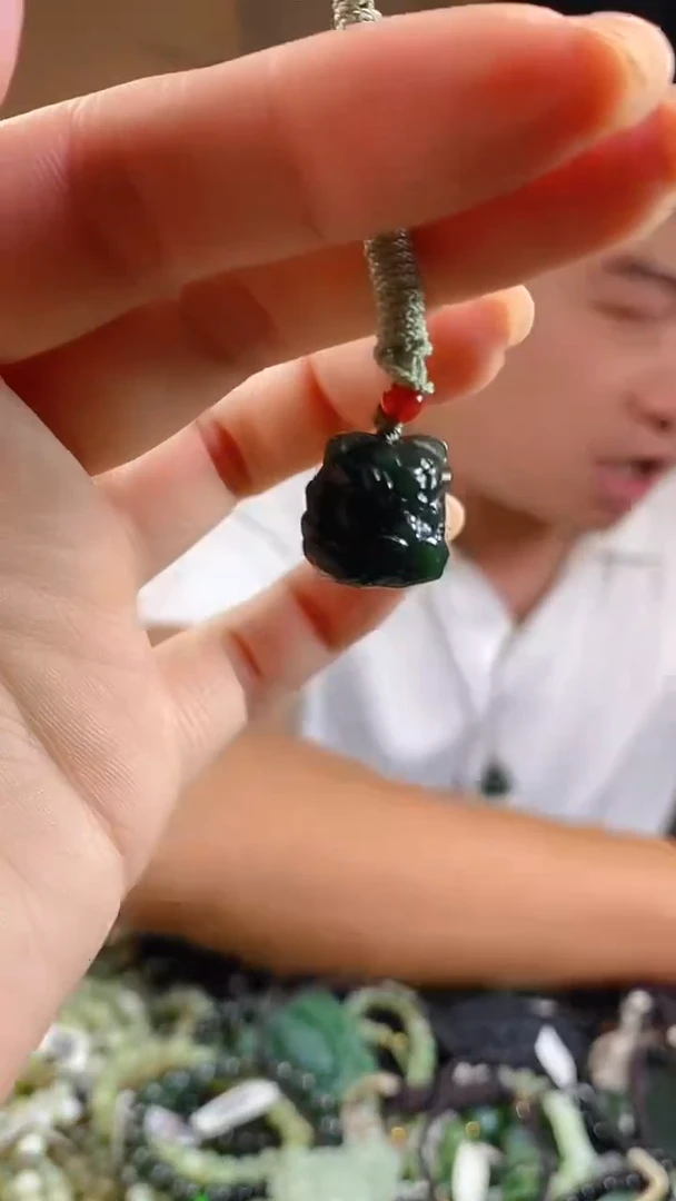 和田玉未镶嵌颈饰多样性发货，拍一发一