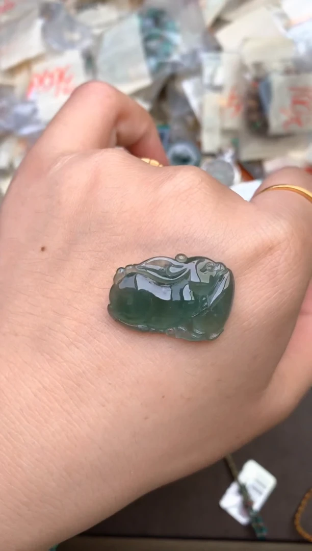 未镶嵌挂件翡翠—