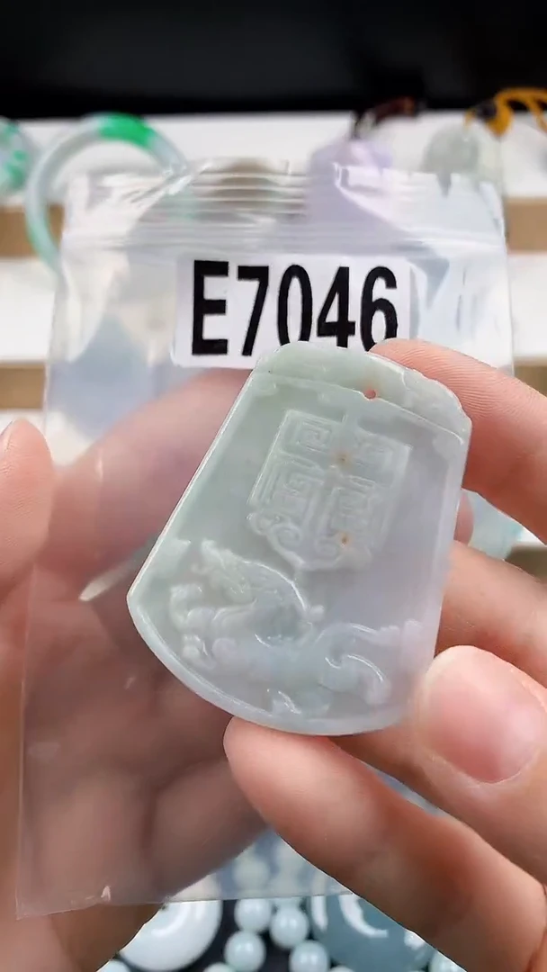 颈饰未镶嵌翡翠颈饰未镶嵌缅甸天然翡翠吊坠