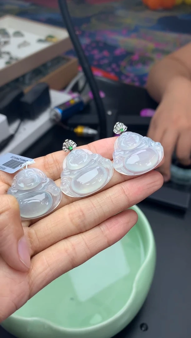 颈饰18K金镶嵌翡翠冰佛公18k金镶嵌（多样性发一）