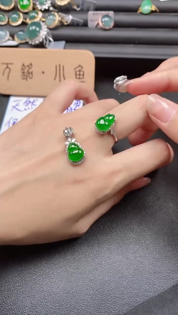 翡翠戒指银S925镶嵌15511