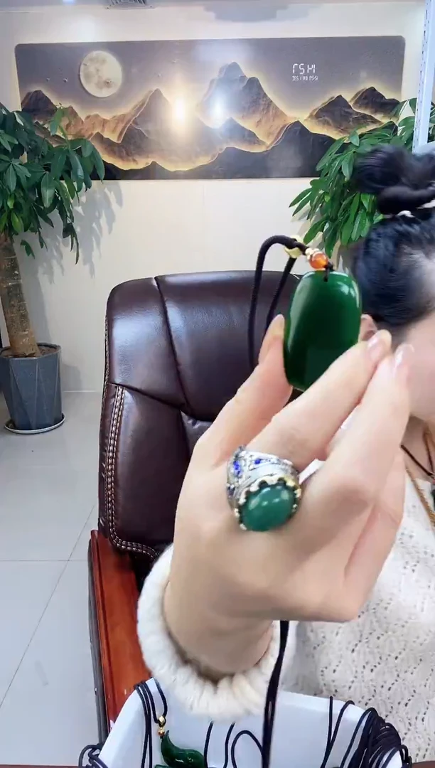 未镶嵌蛇纹石玉珠宝奇石多样性随机发一