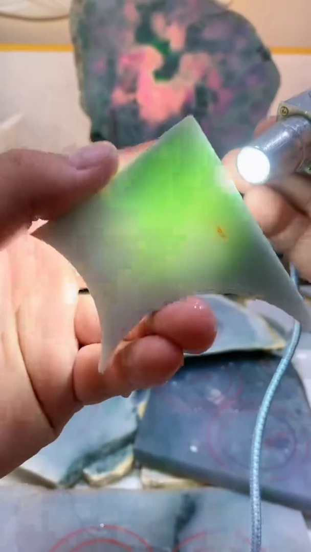 翡翠裸石0林0翡翠珠宝159