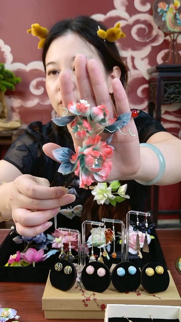 刺绣纯手工非遗绒花