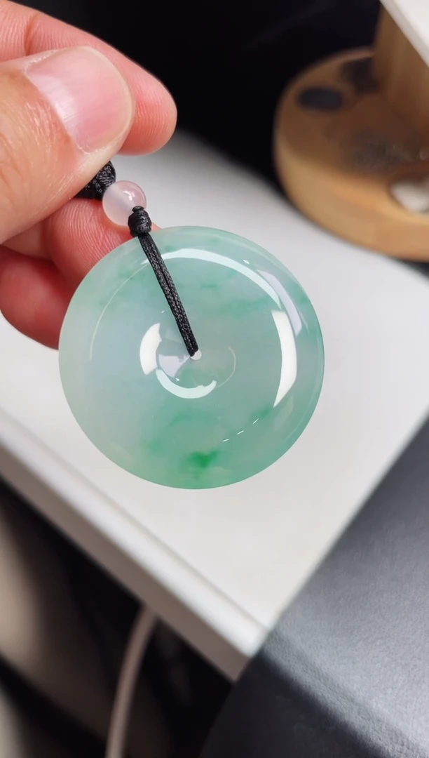 颈饰未镶嵌翡翠平安扣 尺寸 37.6   6.4mm