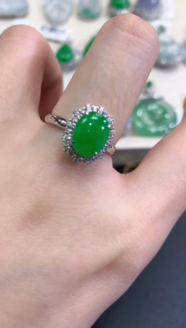 【闪购商品】翡翠戒指18K金镶嵌B114