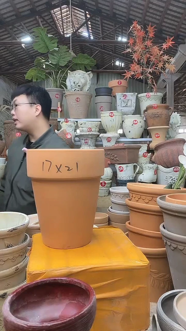 【闪购商品】缸1个17*21红陶反比例无托