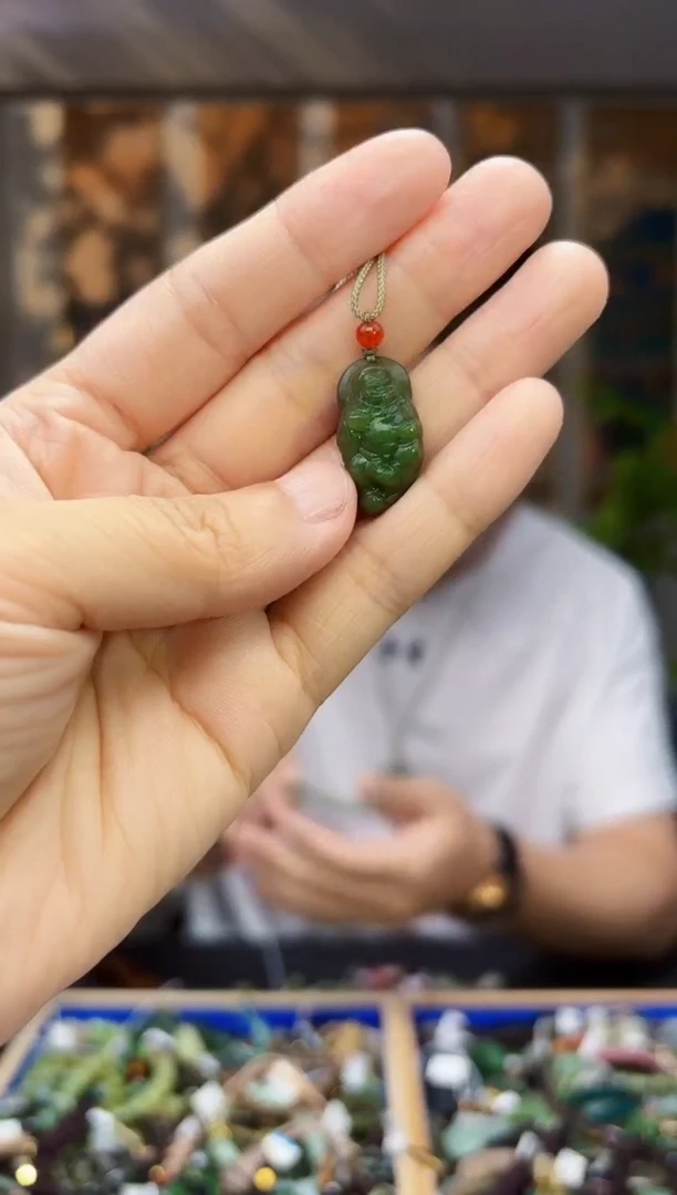 和田玉未镶嵌挂件拍一发一