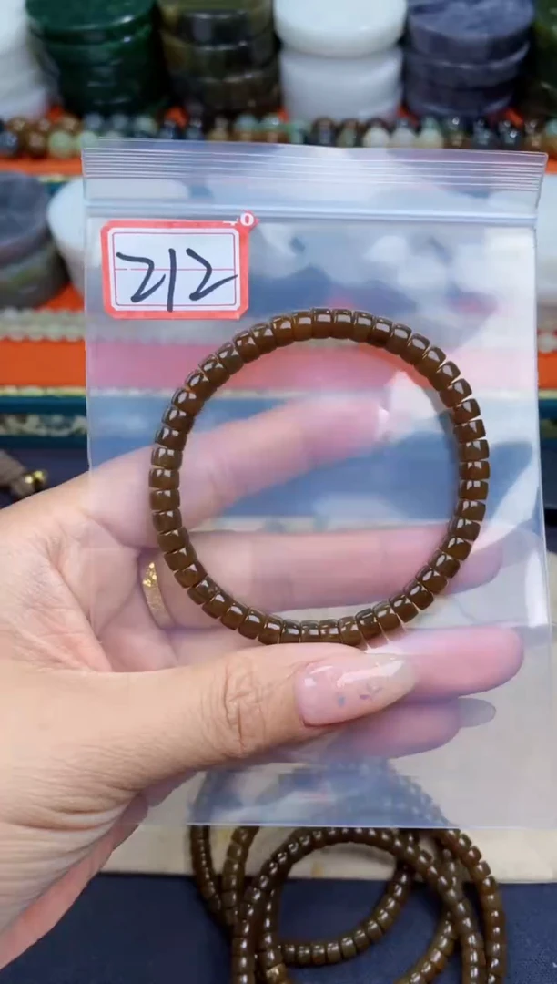 和田玉未镶嵌颈饰和田玉