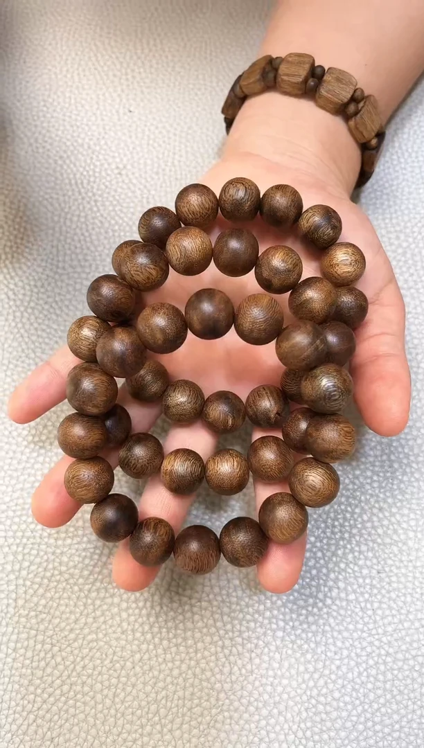 沉香手串棋楠圆珠1.4单圈多样性发其一
