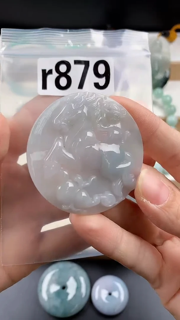 颈饰未镶嵌翡翠天然翡翠吊坠挂件