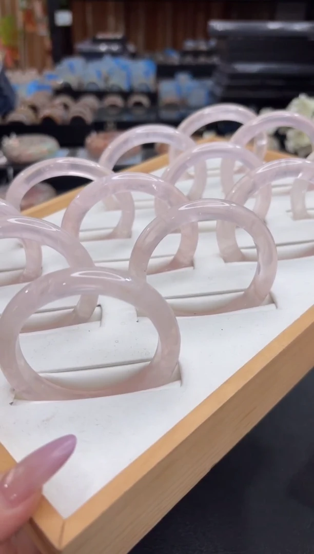 未镶嵌手镯水晶A82(53-59)下单客服备注圈口