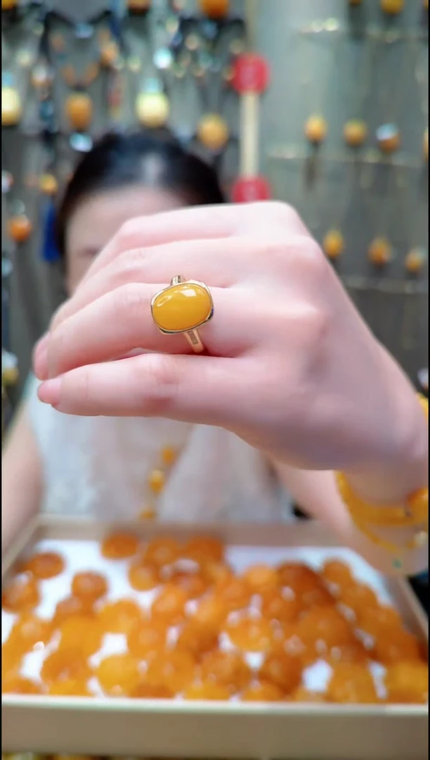 蜜蜡银S925镀金镶嵌珠宝奇石﹣F248蜜蜡戒指