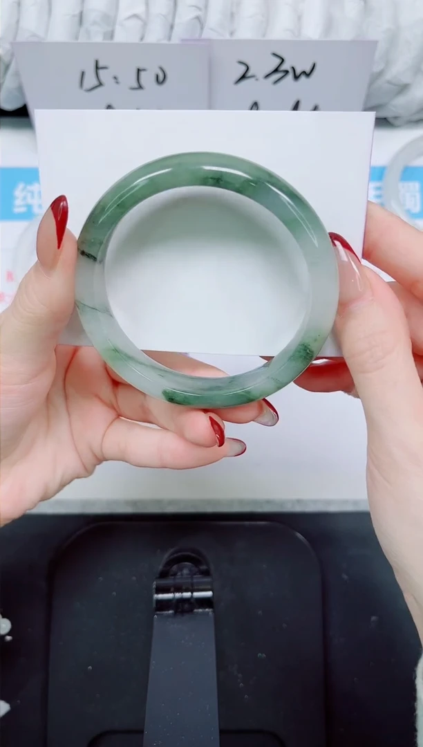 【闪购商品】石英质玉手镯未镶嵌214