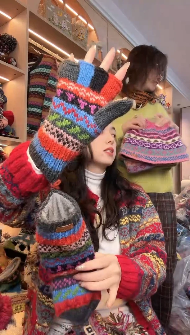 羊毛很****高五指手套550