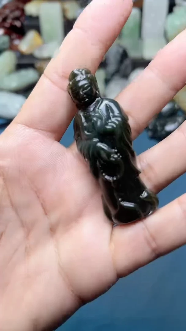 未镶嵌和田玉挂件-