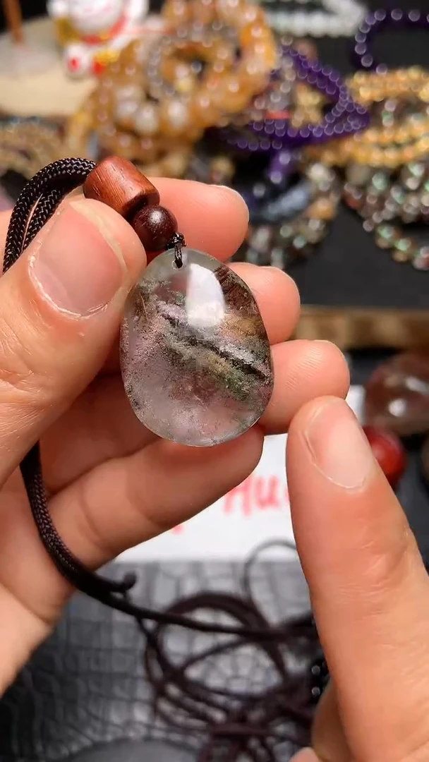 【闪购商品】水晶吊坠(赠链)未镶嵌56