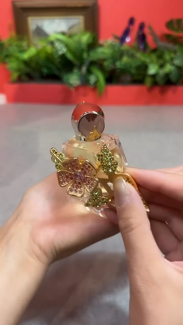 瓷片YQQQQQQQQQQQQQQ