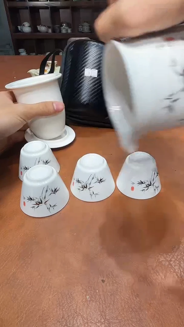 81高雅艺术瓷简单清