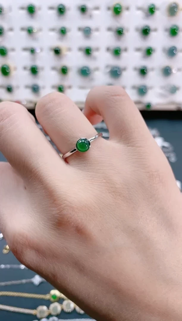 【闪购商品】翡翠戒指银S925镶嵌天然翡翠
