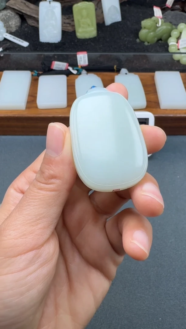 颈饰未镶嵌和田玉2