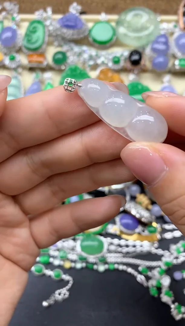 【闪购商品】翡翠颈饰18K金镶嵌64-中国好珍宝